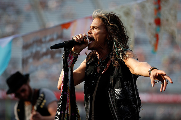 Aerosmith выступает